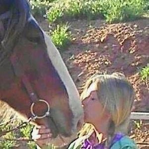 Meet your Posher, Ignaciagirl